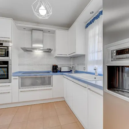 Luxury In Cristianos *
