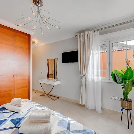 Willa Luxury In Cristianos Arona (Tenerife)